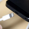 【忙しい方必見！！】スマホをたった５分でフルで充電する方法が凄いと話題に！！これは盲点だったわ…※iPhone・Android対応